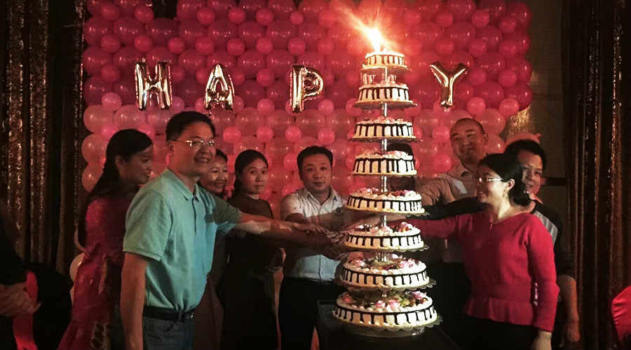 一路有你，盡顯方成雄風(fēng)，攜手共進(jìn)，再創(chuàng)輝煌